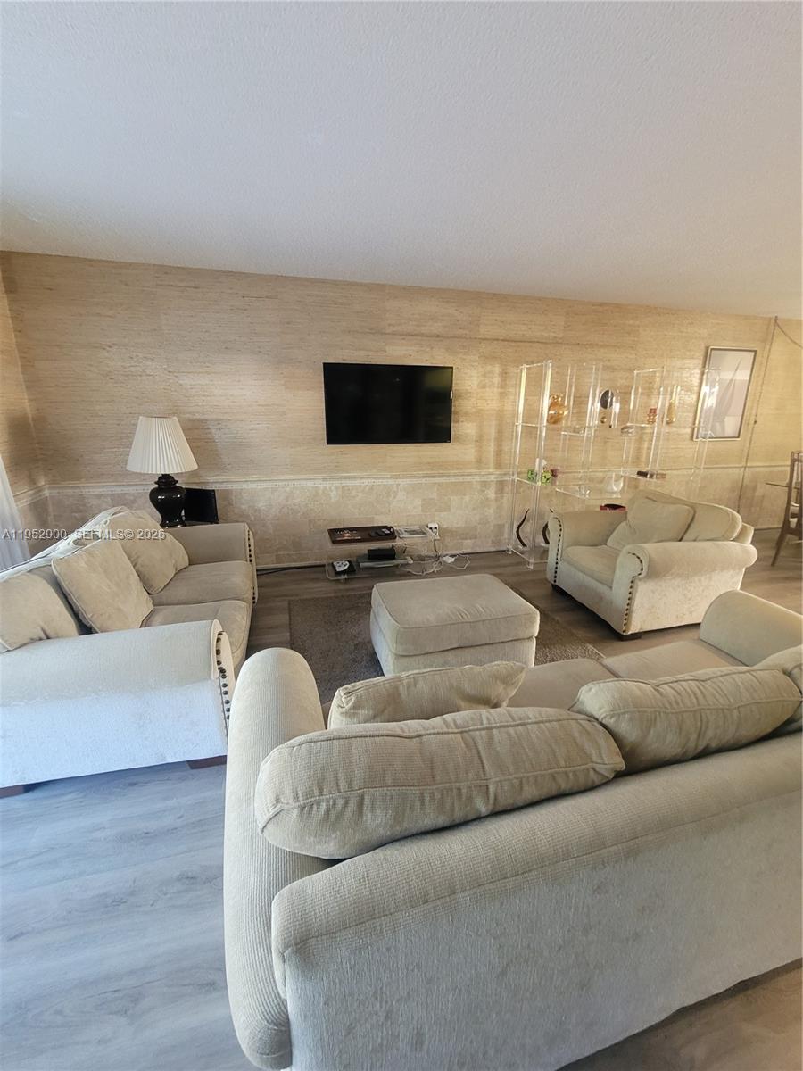 Photo of 2217 7th St (2217), Hallandale Beach, Florida, 33009 -