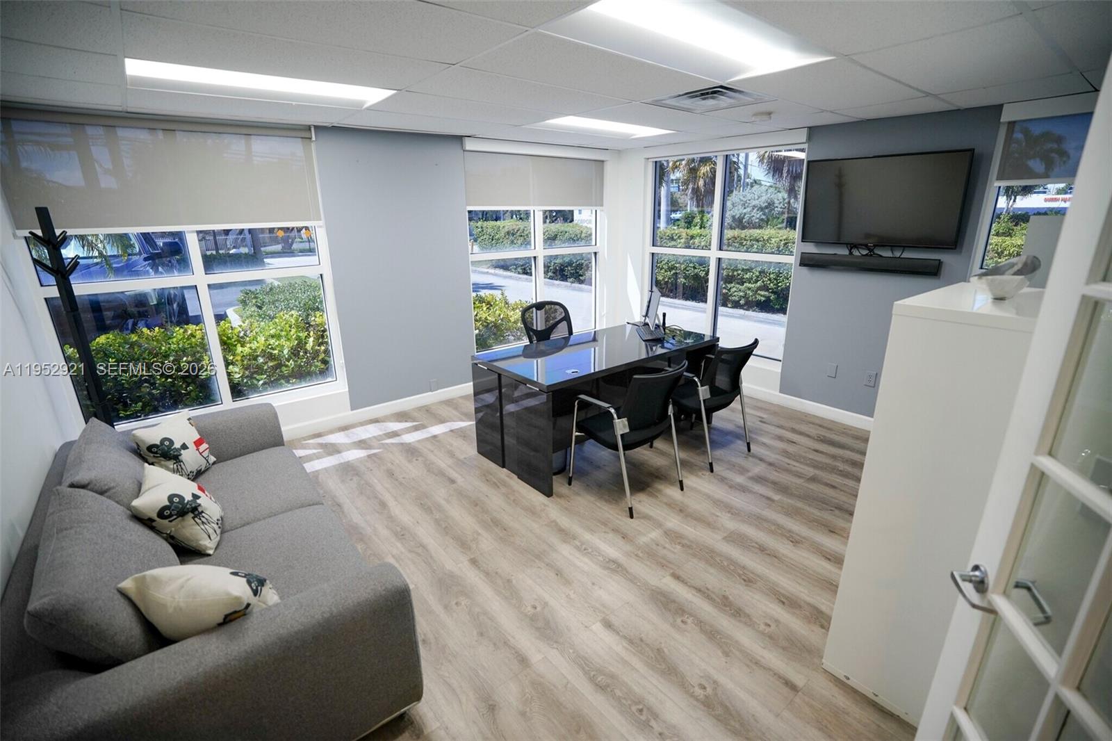 See details 8 / sq. ft. $ 2026-01-26 0 Photo