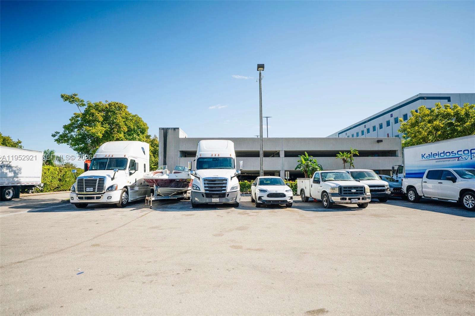 See details 8 / sq. ft. $ 2026-01-26 0 Photo