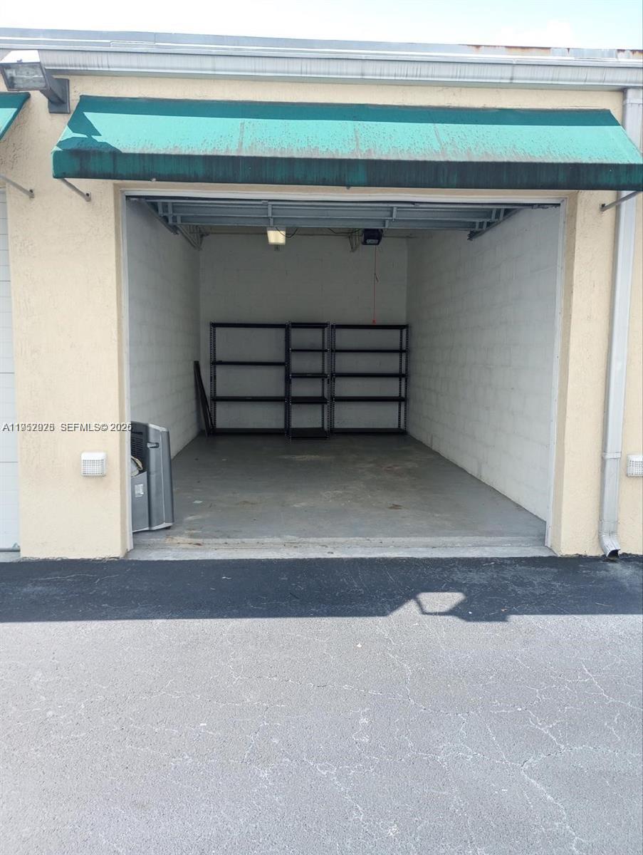 15  /   sq. ft. $ 2026-01-26 0 Photo