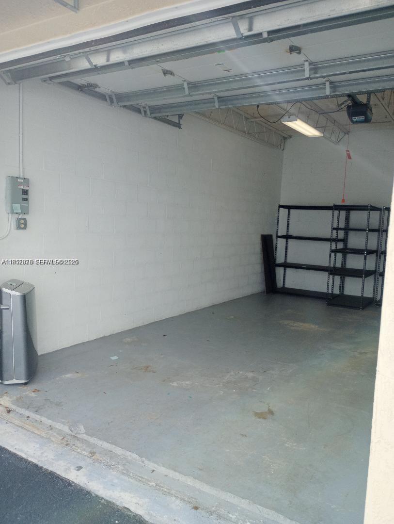 15  /   sq. ft. $ 2026-01-26 0 Photo