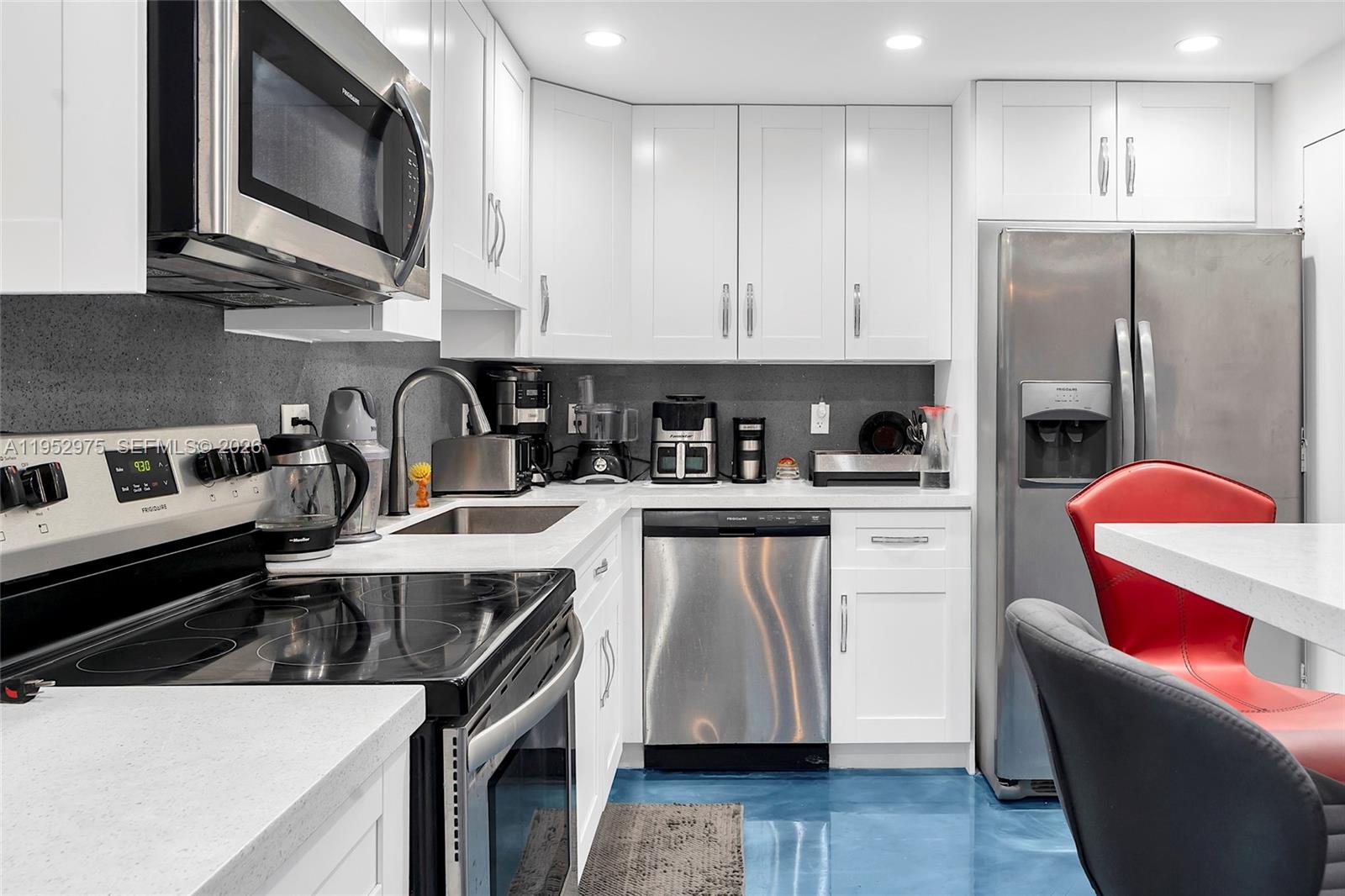 Photo of 1833 Ocean Dr  #1709, Hallandale Beach, Florida, 33009 - 