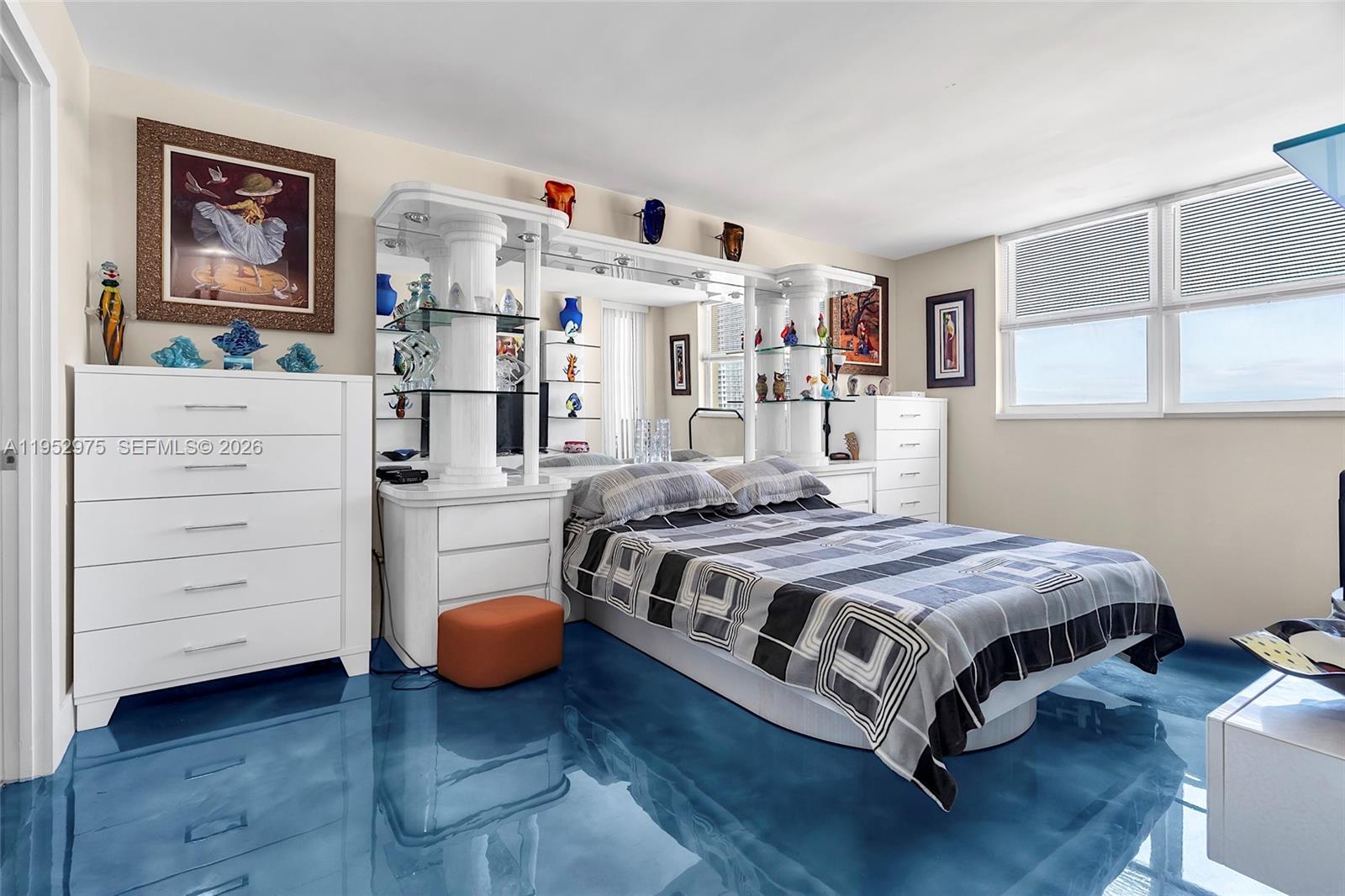 Photo of 1833 Ocean Dr  #1709, Hallandale Beach, Florida, 33009 - 