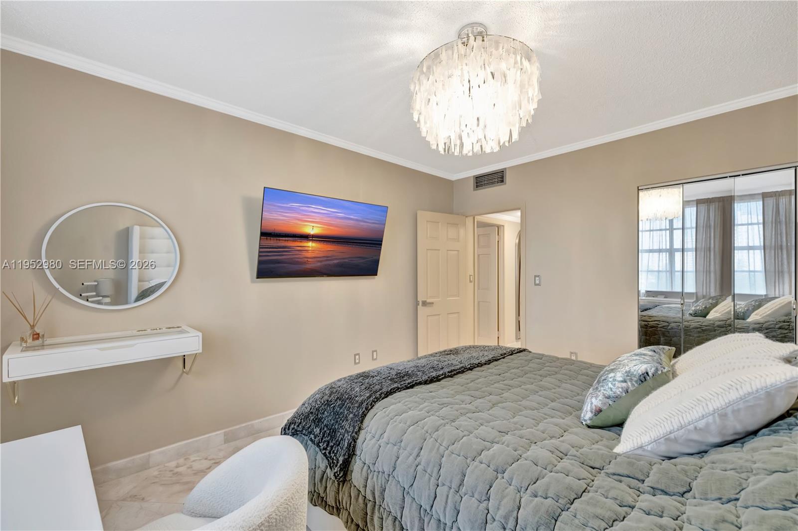 See details 4S 2 / 2 1275 sq. ft. $ 2026-01-26 0 Photo