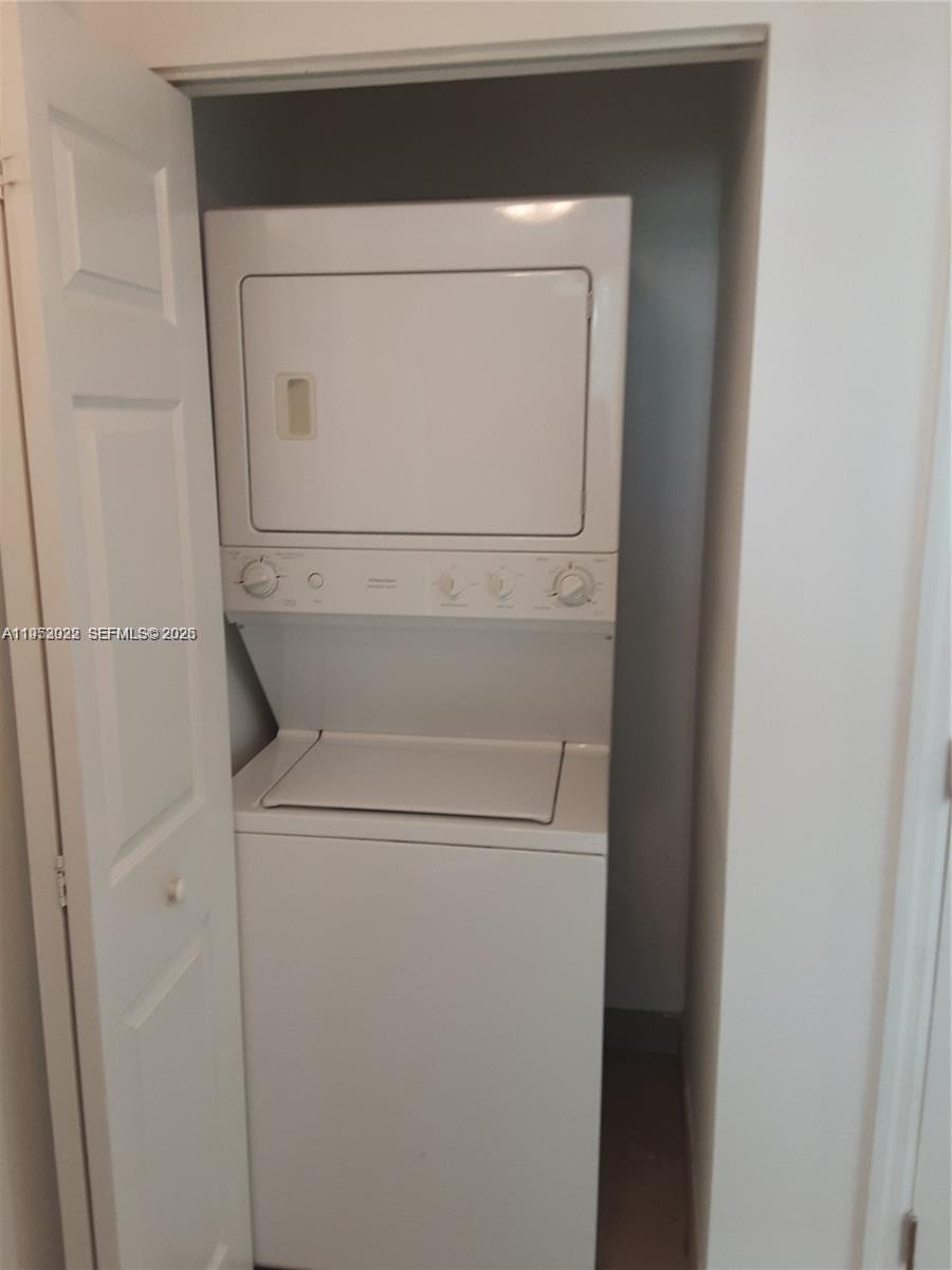 Photo of 140 Dixie Hwy  #721, Hollywood, Florida, 33020 - 