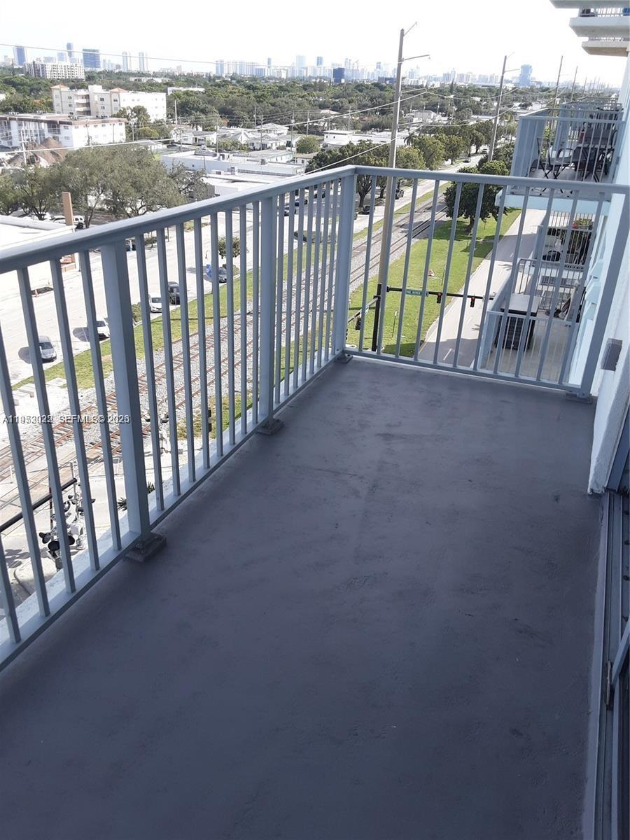 Photo of 140 Dixie Hwy  #721, Hollywood, Florida, 33020 - 