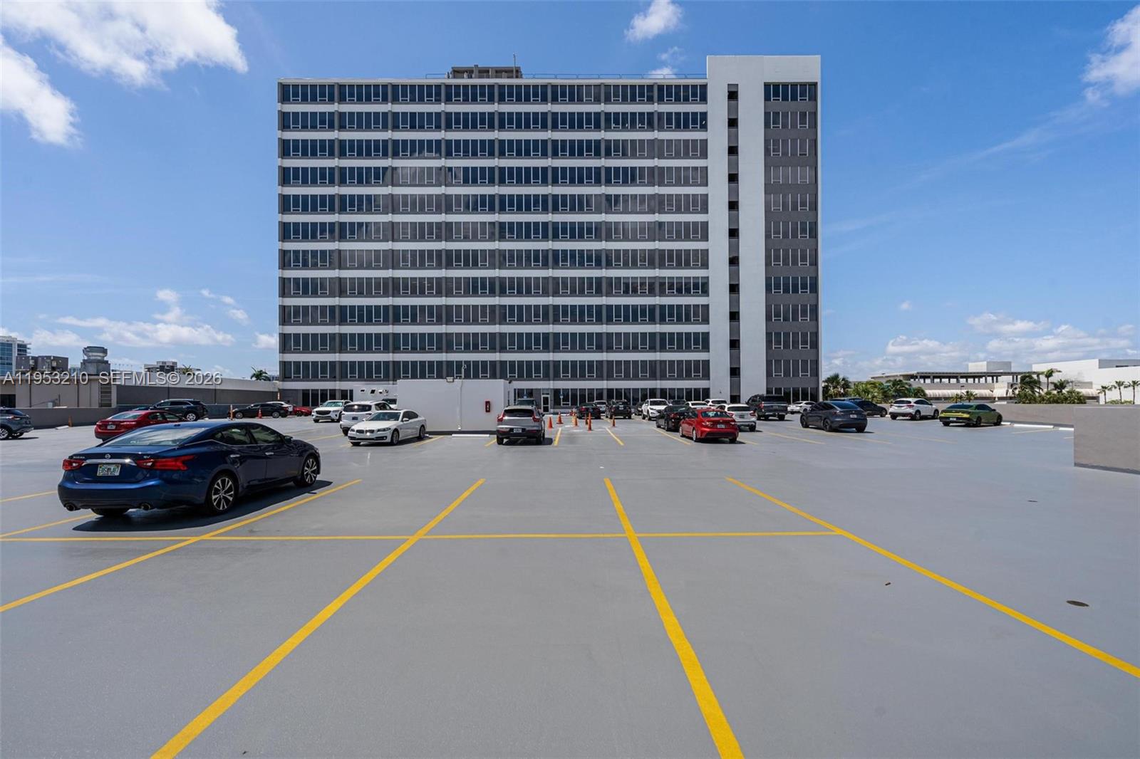 CU9J  /   sq. ft. $ 2026-02-09 0 foto