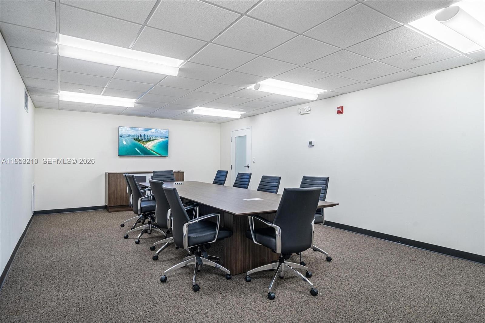 CU9J  /   sq. ft. $ 2026-02-09 0 foto