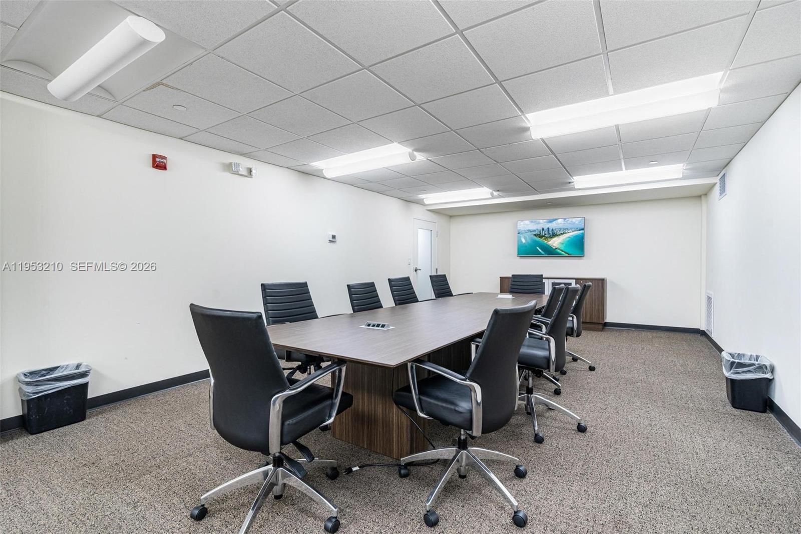 CU9J  /   sq. ft. $ 2026-02-09 0 foto