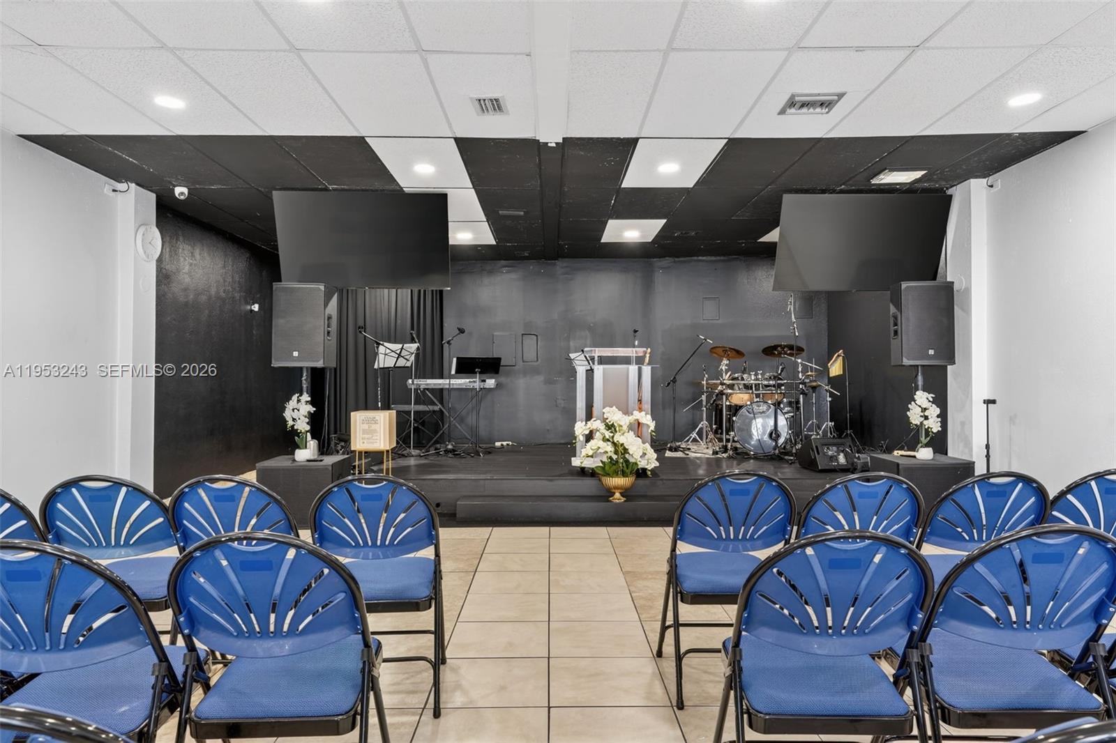   /   sq. ft. $ 2026-01-27 0 Photo