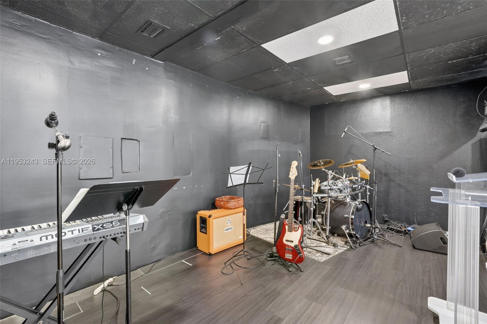   /   sq. ft. $ 2026-01-27 0 Photo