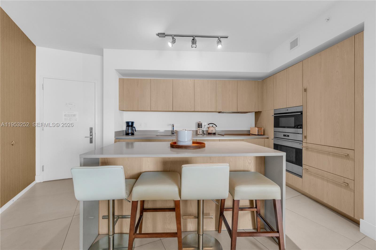 1507 1 / 1 852 sq. ft. $ 2026-01-27 0 Photo