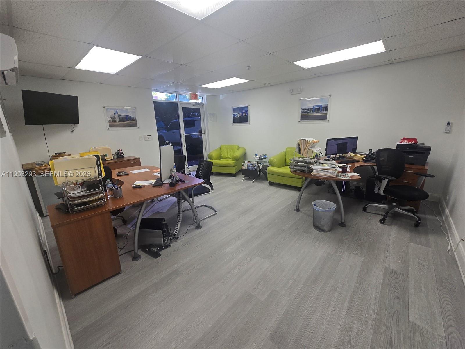 See details 415 / sq. ft. $ 2026-01-27 0 Photo