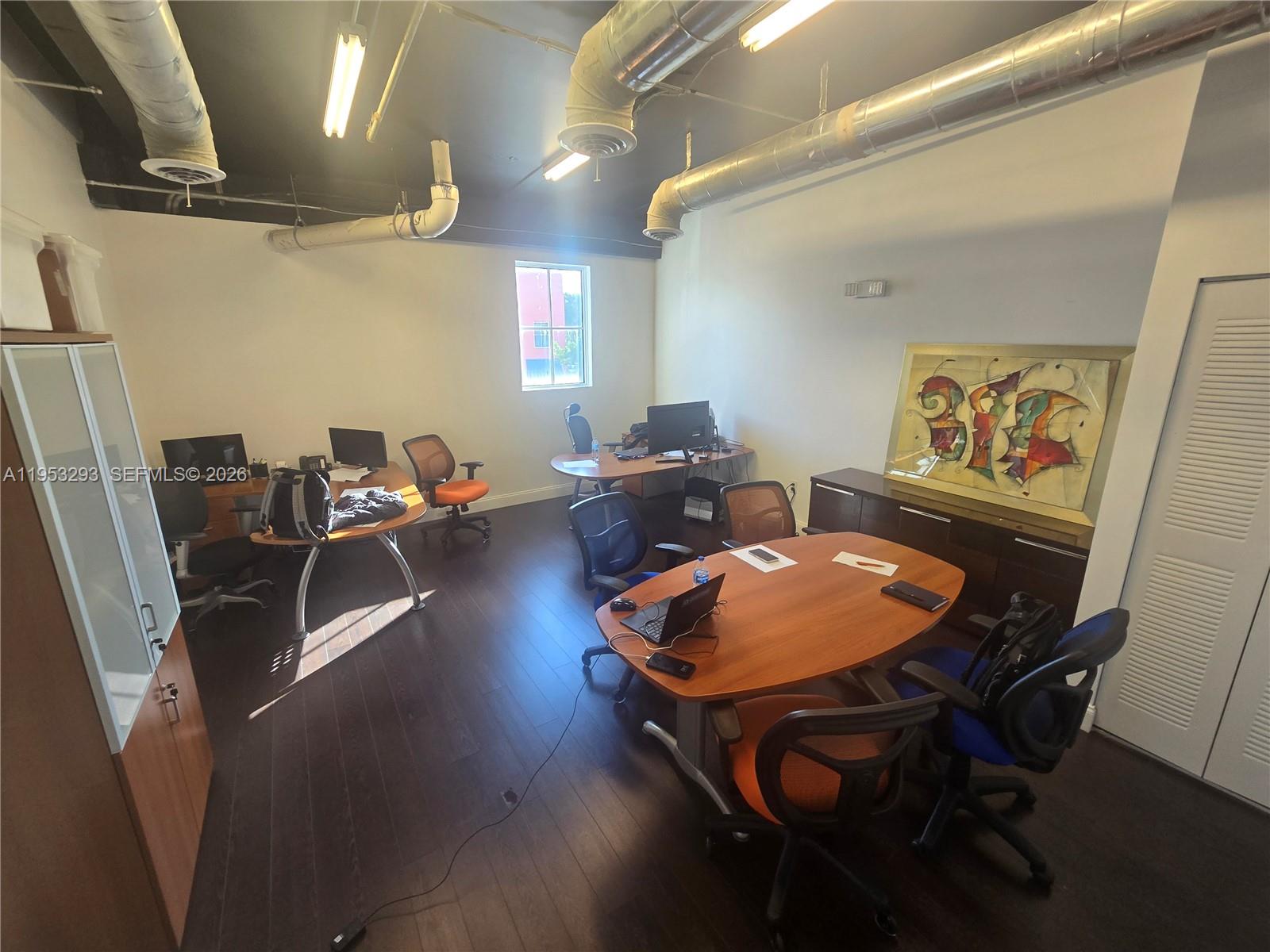 See details 415 / sq. ft. $ 2026-01-27 0 Photo