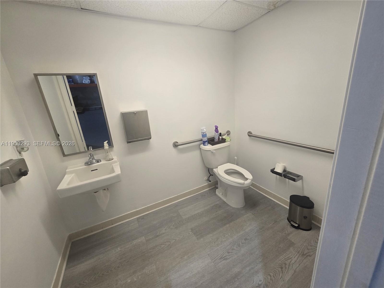 See details 415 / sq. ft. $ 2026-01-27 0 Photo