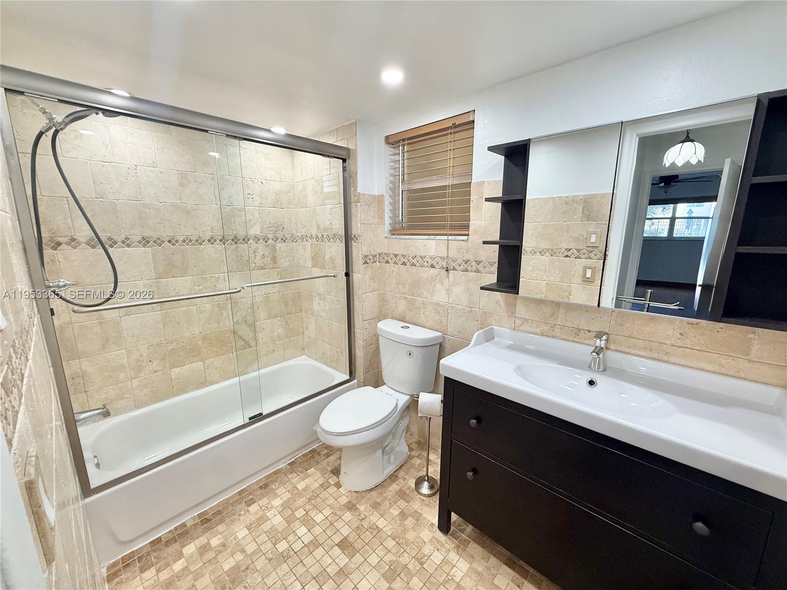 Photo of 901 14th Ave  #104, Hallandale Beach, Florida, 33009 - 