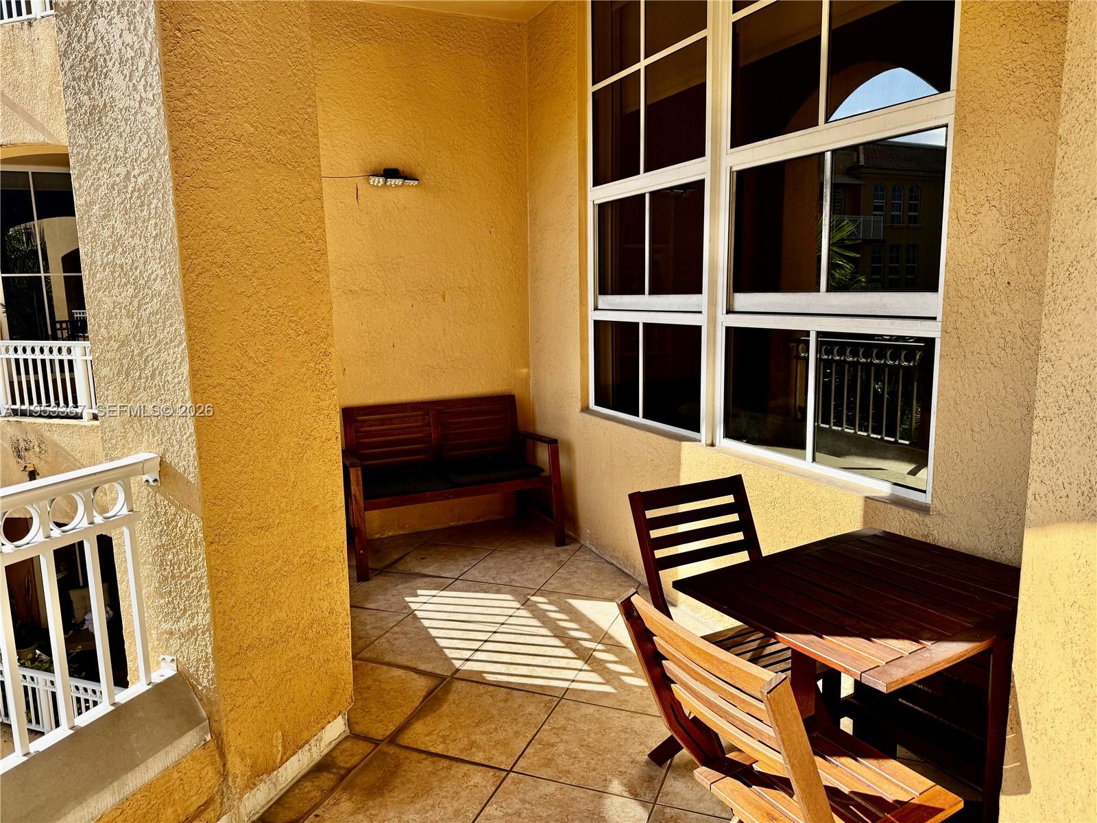 Photo of 3001 185th St  #514, Aventura, Florida, 33180 - 