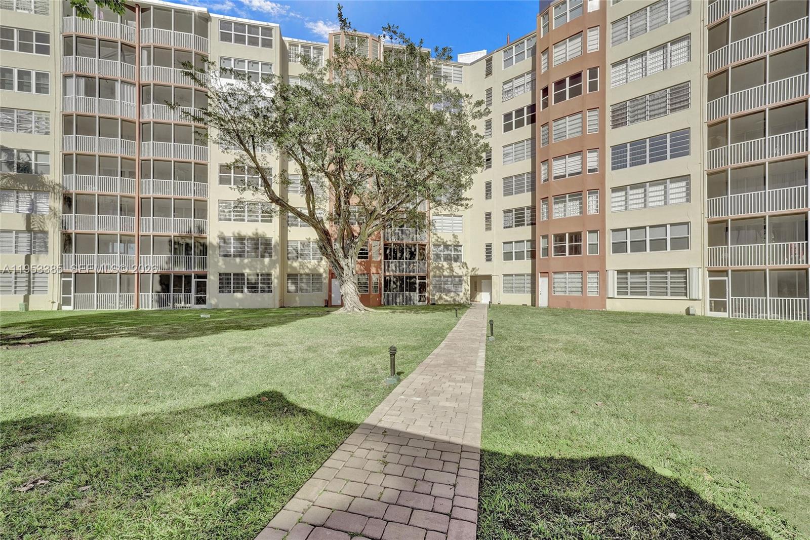 106-1 2 / 2 1036 sq. ft. $ 2026-01-27 0 Photo