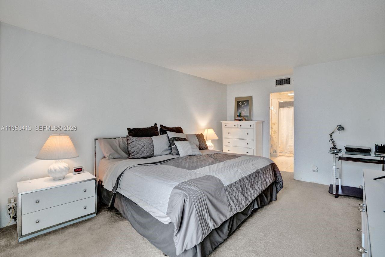 1401 2 / 2 1357 кв.футов $ 2026-01-31 0 Фото