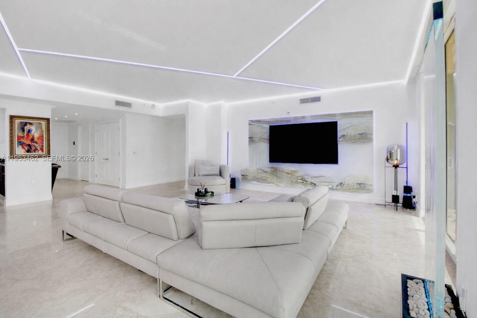 Photo of 3501 Ocean Dr  #4C, Hollywood, Florida, 33019 - 