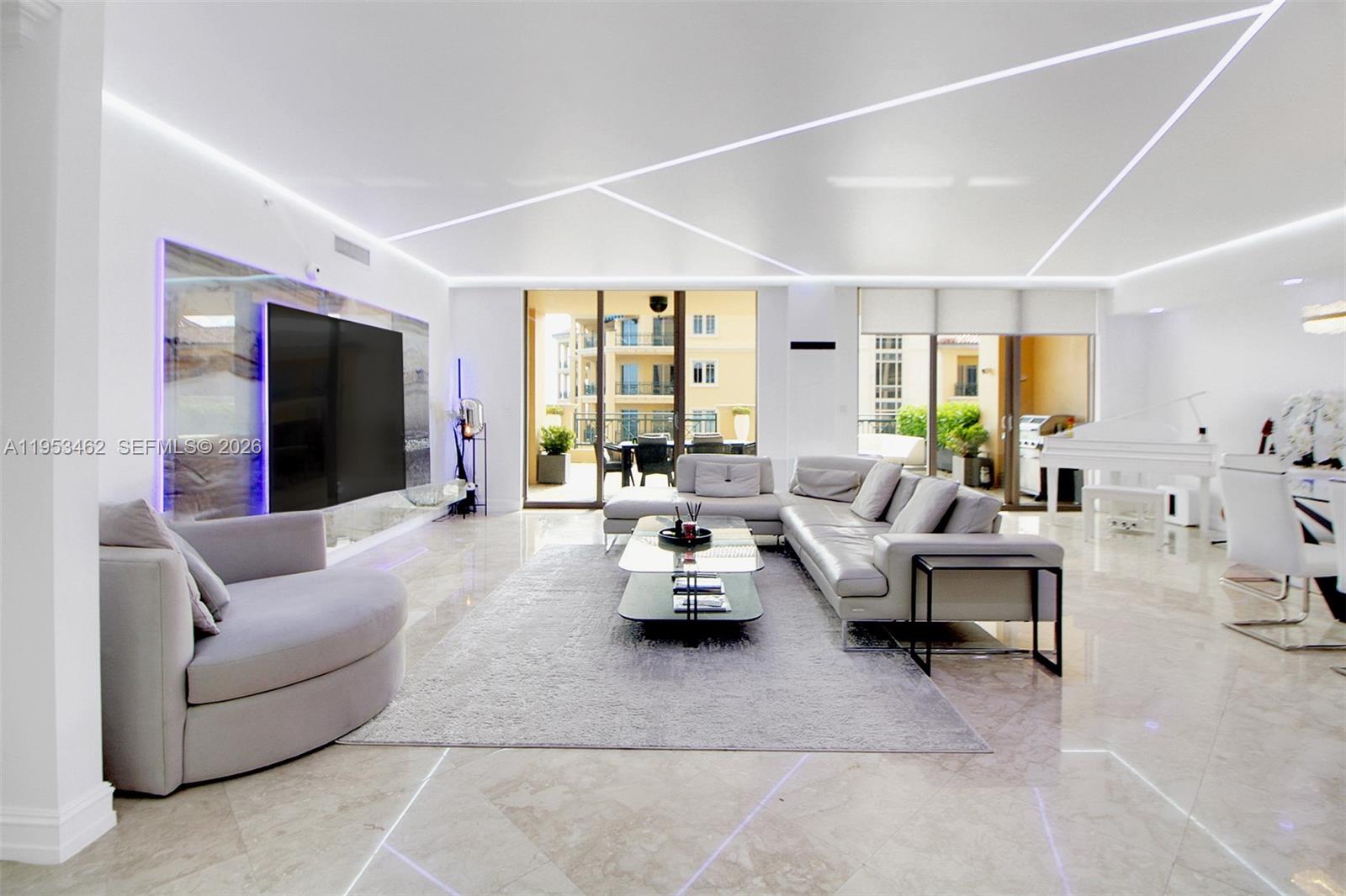 Photo of 3501 Ocean Dr  #4C, Hollywood, Florida, 33019 - 