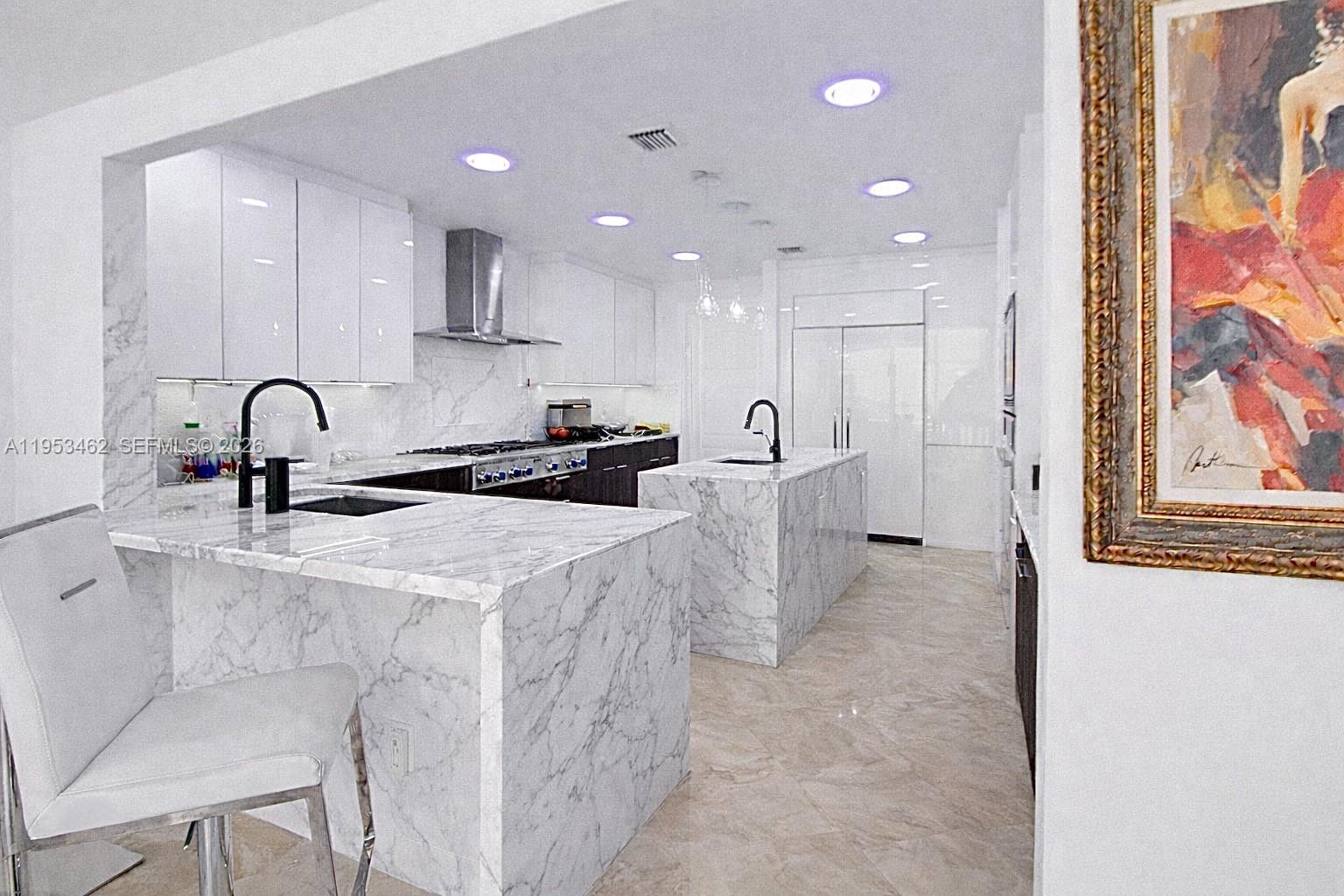 Photo of 3501 Ocean Dr  #4C, Hollywood, Florida, 33019 - 