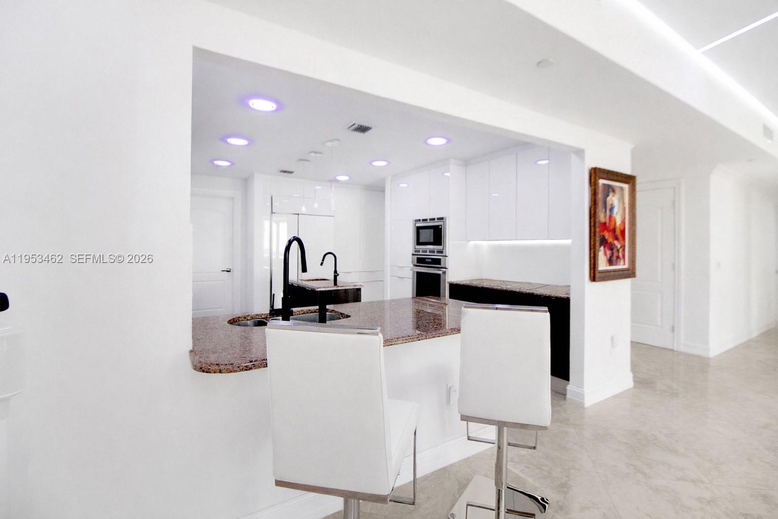 Photo of 3501 Ocean Dr  #4C, Hollywood, Florida, 33019 - 