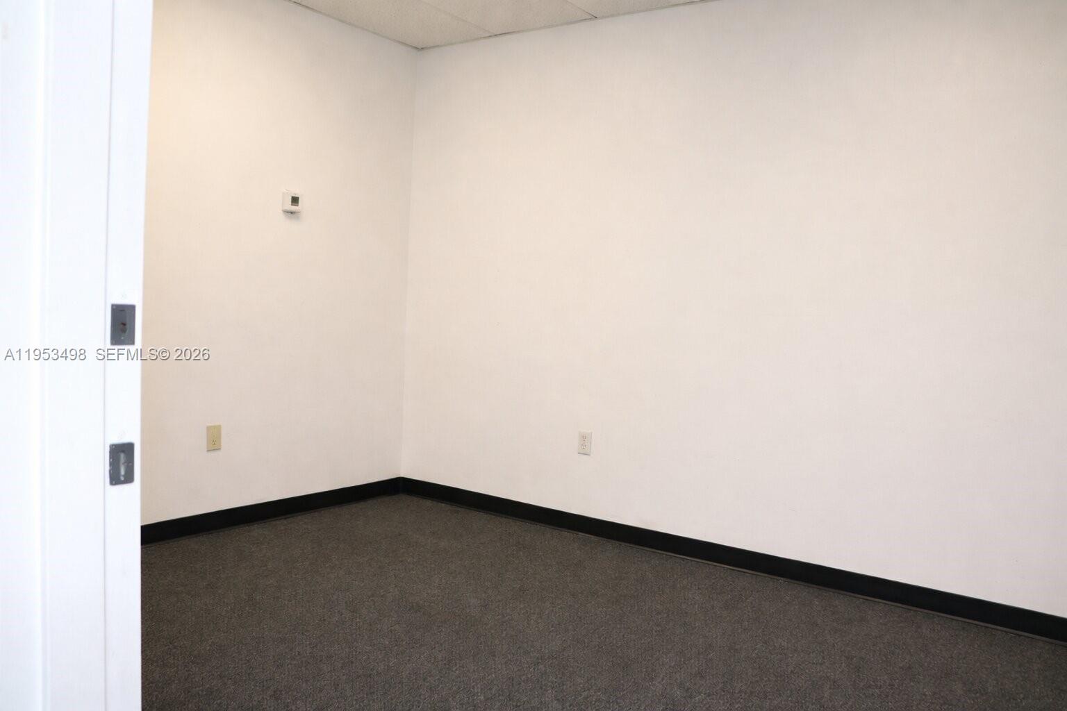 9  /   sq. ft. $ 2026-01-27 0 Photo