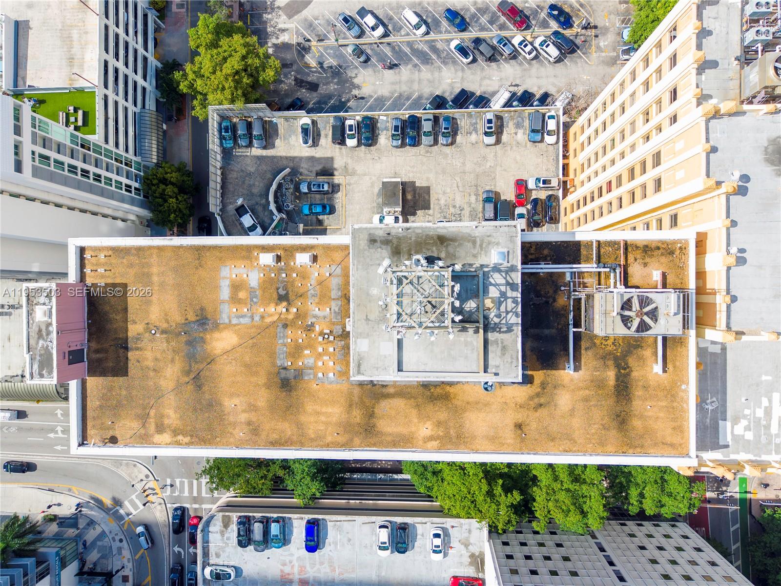 1410  /   кв.футов $ 2026-01-27 0 Фото