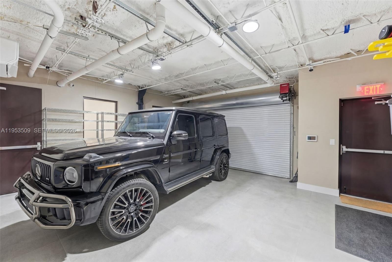   /   кв.футов $ 2026-01-27 0 Фото