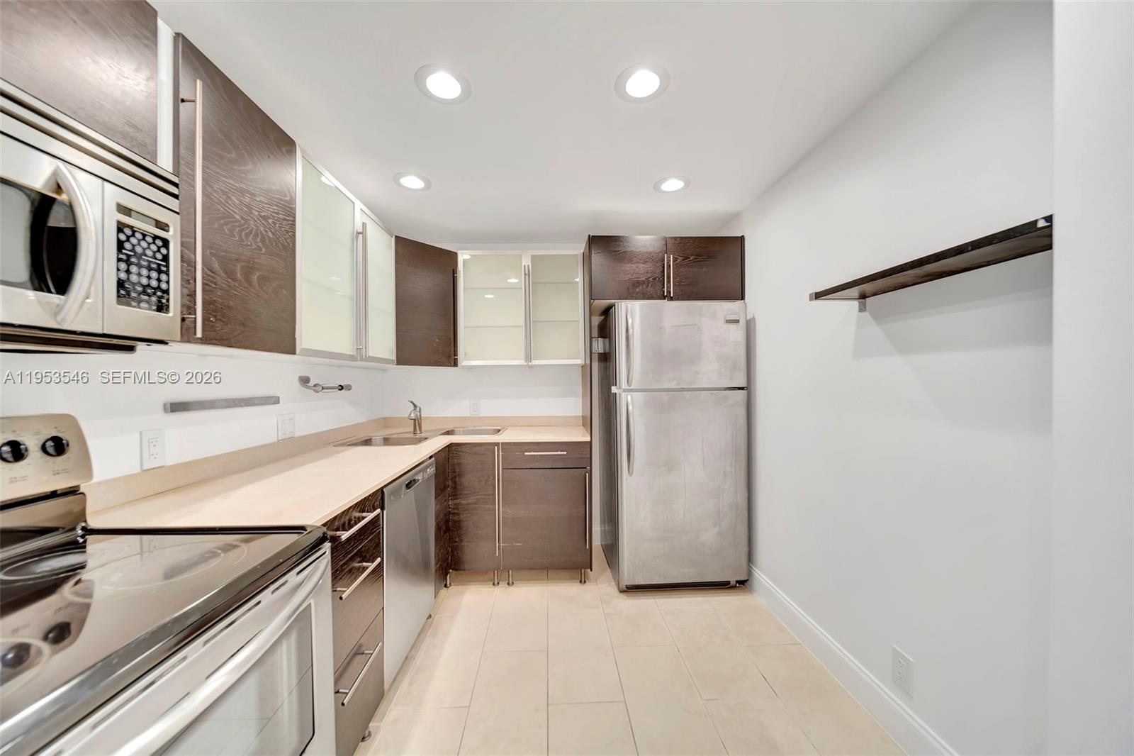 Photo of 20379 Country Club Dr  #1232, Aventura, Florida, 33180 - 