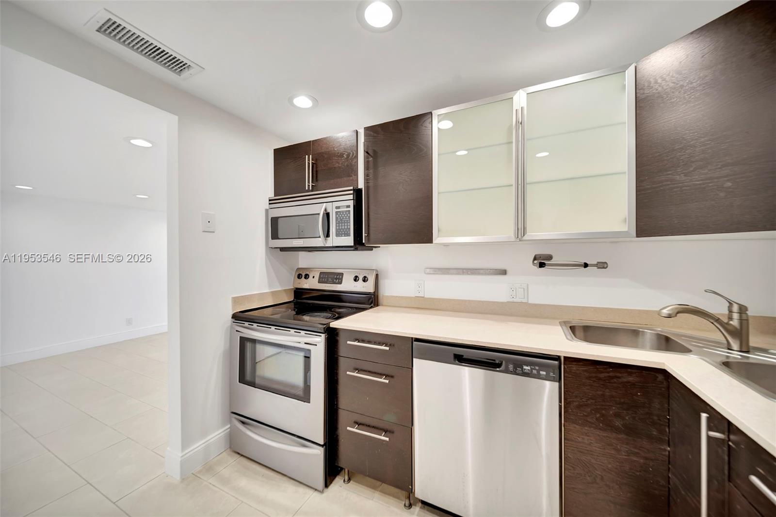 Photo of 20379 Country Club Dr  #1232, Aventura, Florida, 33180 - 