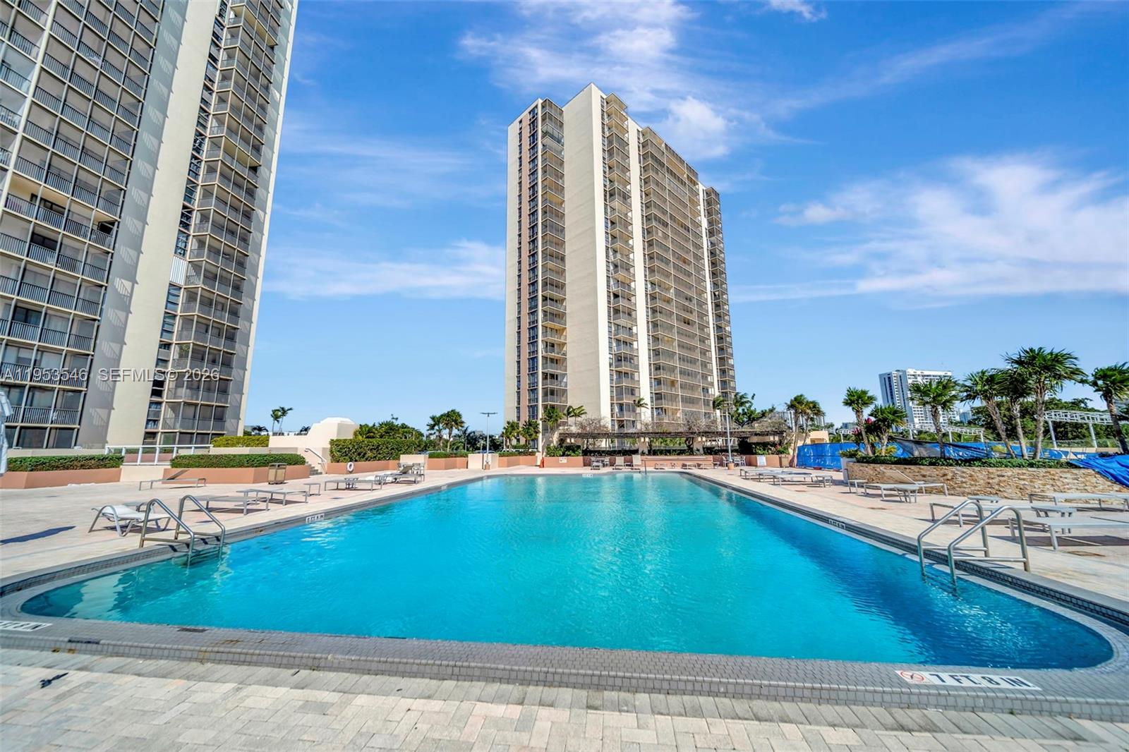 Photo of 20379 Country Club Dr  #1232, Aventura, Florida, 33180 - 