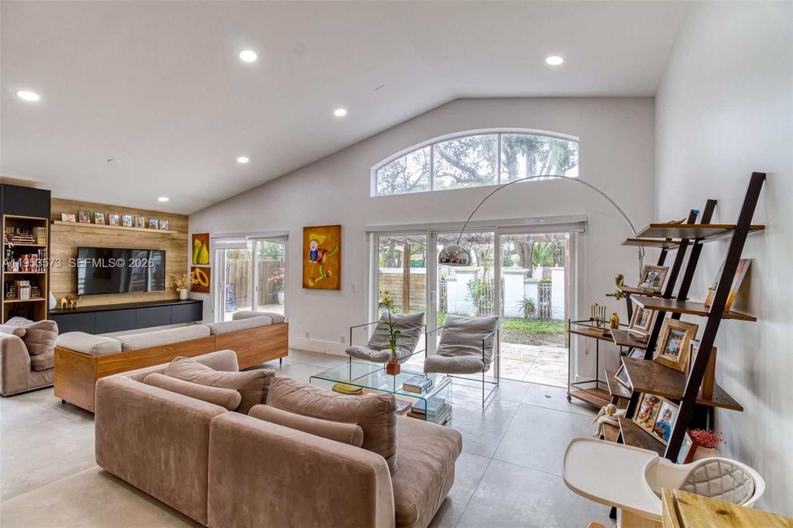 3464 3 / 2 1648 sq. ft. $ 2026-01-27 0 Photo