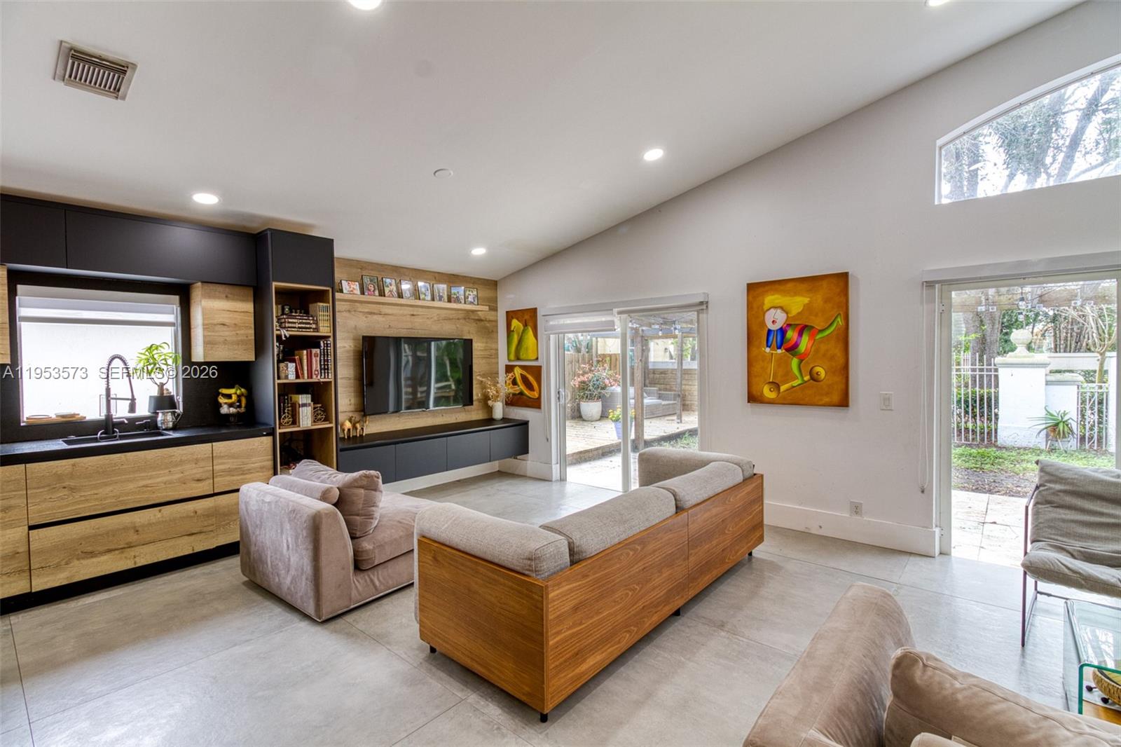 3464 3 / 2 1648 sq. ft. $ 2026-01-27 0 Photo