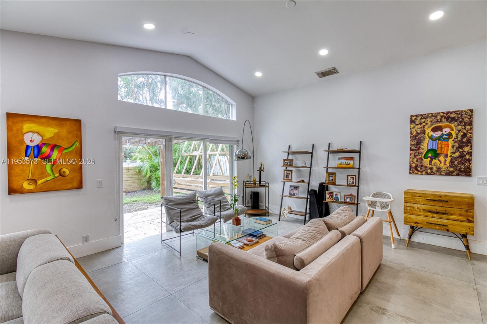 3464 3 / 2 1648 sq. ft. $ 2026-01-27 0 Photo