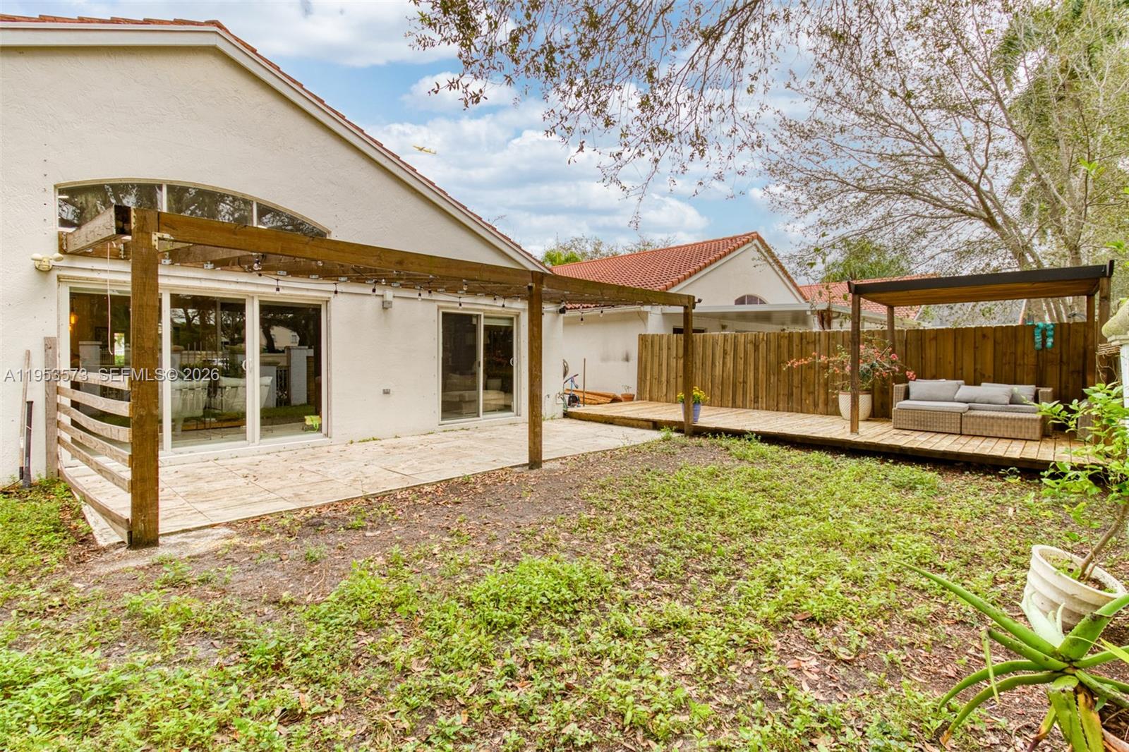 3464 3 / 2 1648 sq. ft. $ 2026-01-27 0 Photo