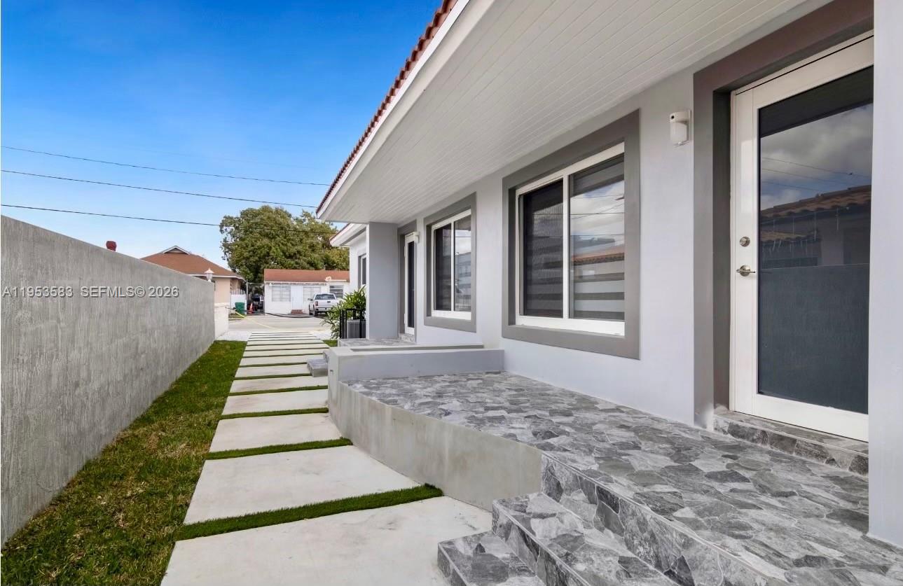   /  1952 sq. ft. $ 2026-01-27 0 Photo