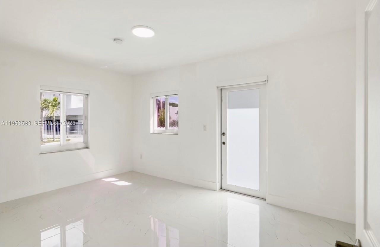   /  1952 sq. ft. $ 2026-01-27 0 Photo