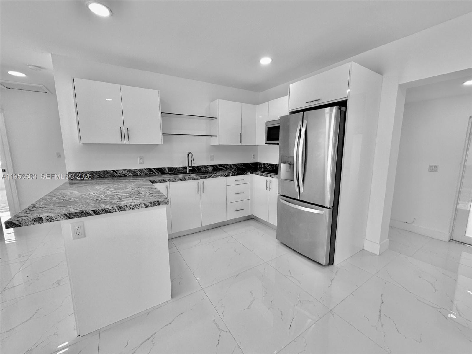   /  1952 sq. ft. $ 2026-01-27 0 Photo