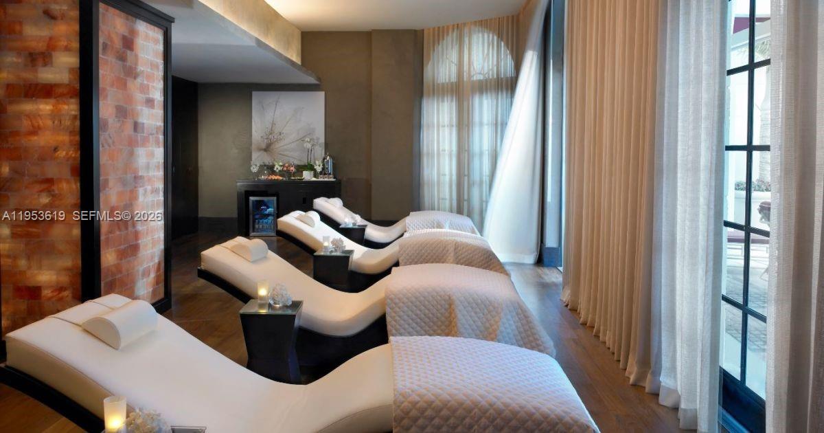 1906 3 / 4 2736 sq. ft. $ 2026-01-27 0 Photo