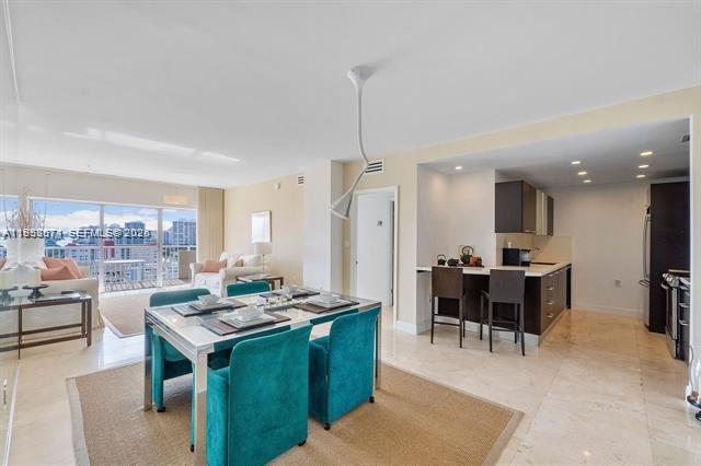 See details 19A 1 / 2 870 sq. ft. $ 2026-01-27 0 Photo