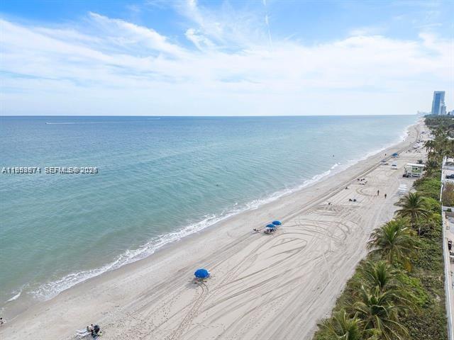 See details 19A 1 / 2 870 sq. ft. $ 2026-01-27 0 Photo