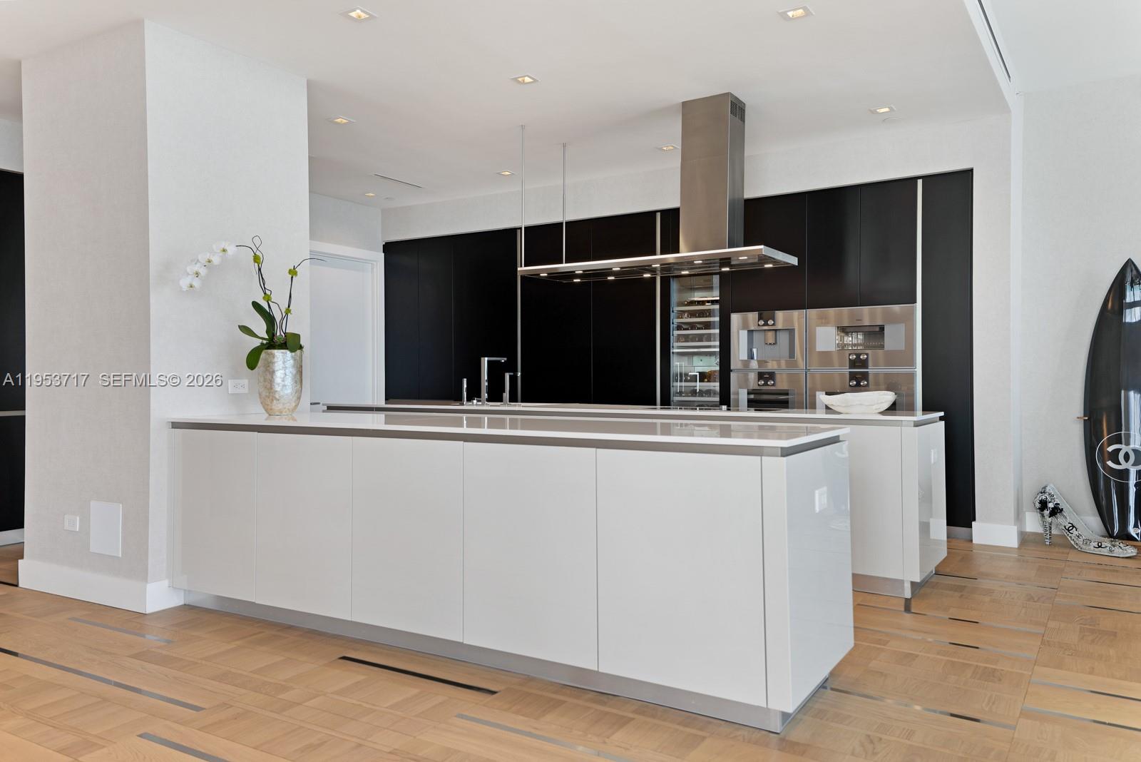 3704 5 / 8 6695 sq. ft. $ 2026-01-27 0 Photo