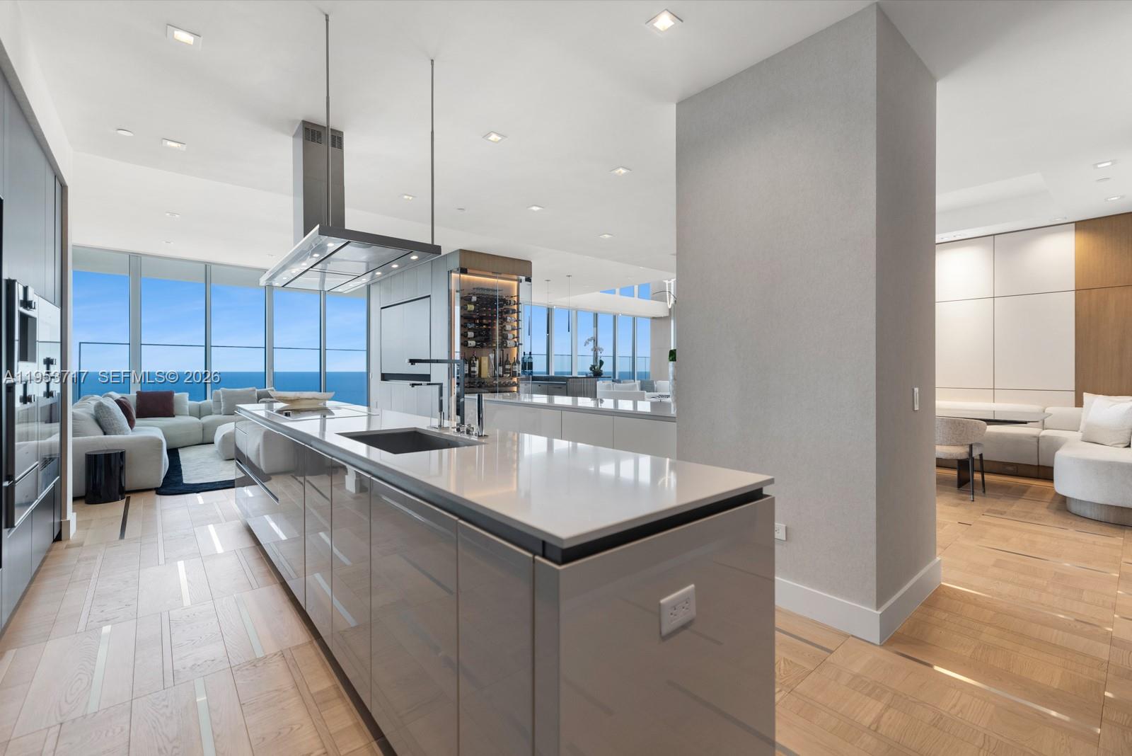 3704 5 / 8 6695 sq. ft. $ 2026-01-27 0 Photo