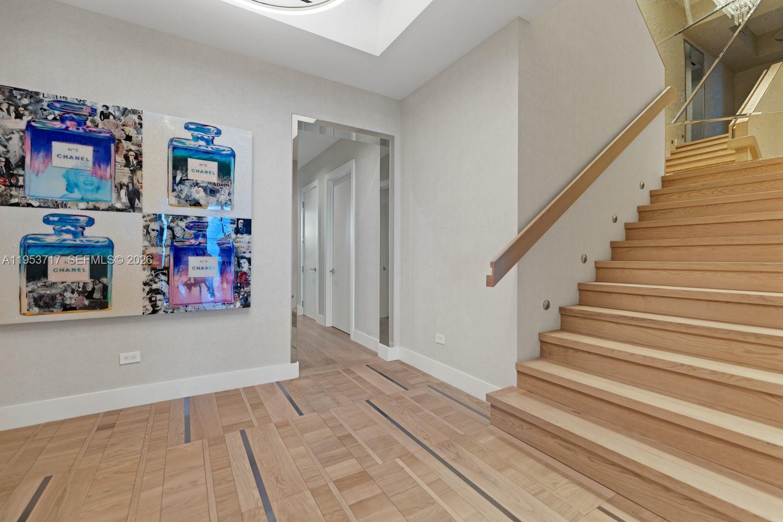 3704 5 / 8 6695 sq. ft. $ 2026-01-27 0 Photo