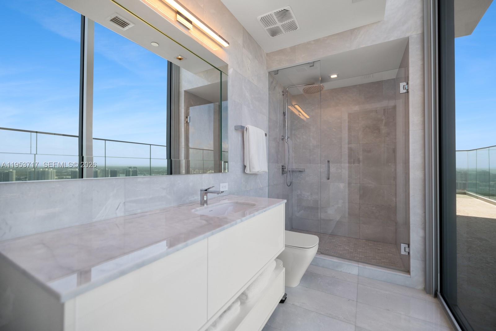 3704 5 / 8 6695 sq. ft. $ 2026-01-27 0 Photo