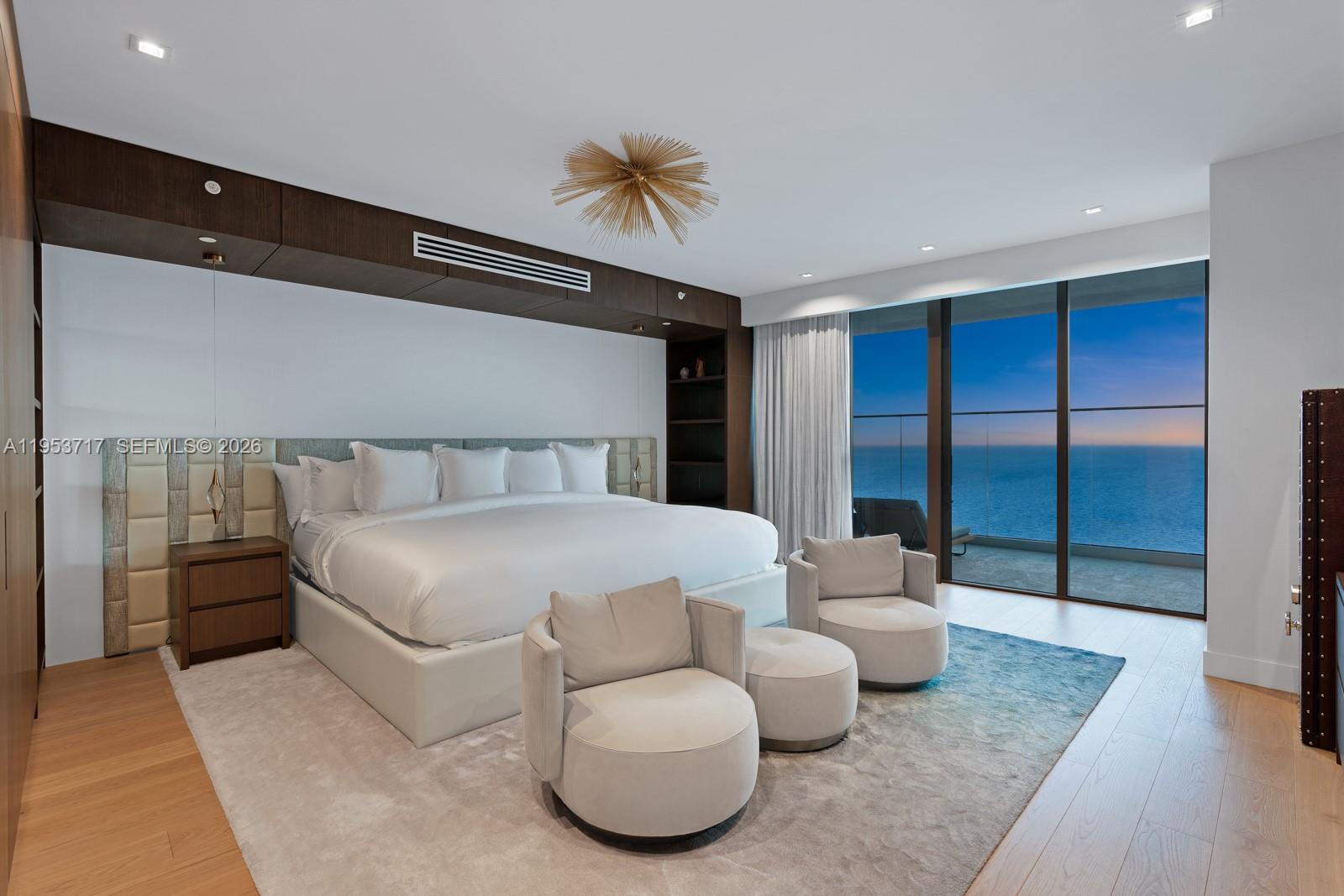 3704 5 / 8 6695 sq. ft. $ 2026-01-27 0 Photo