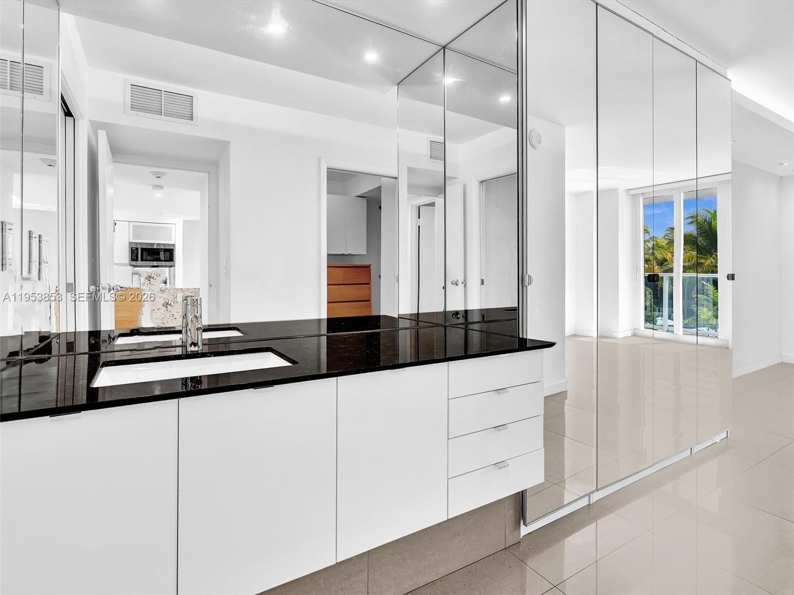 223 1 / 2 991 кв.футов $ 2026-01-27 0 Фото