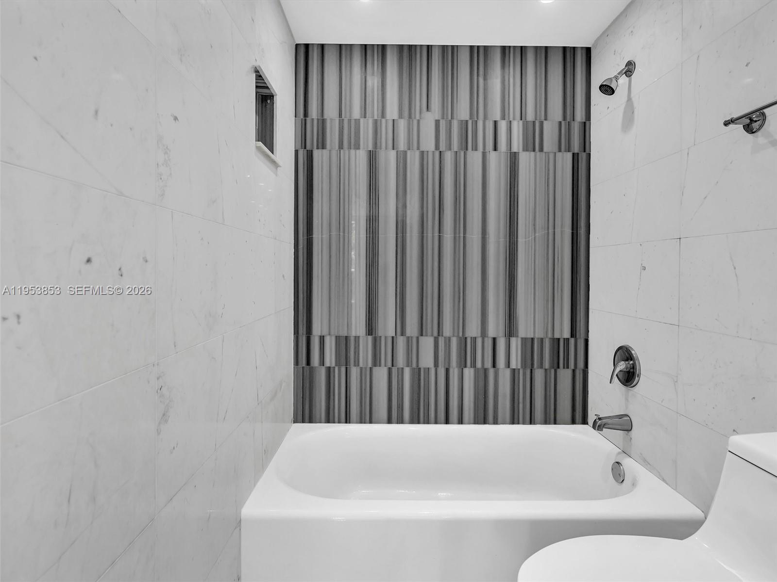 223 1 / 2 991 кв.футов $ 2026-01-27 0 Фото